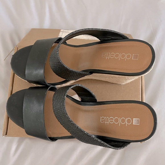 Black comfy wedges - Picture 1 of 2